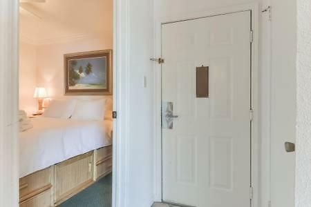 Beachside Bungalow With 2 Pools Hotel Galveston Exterior photo